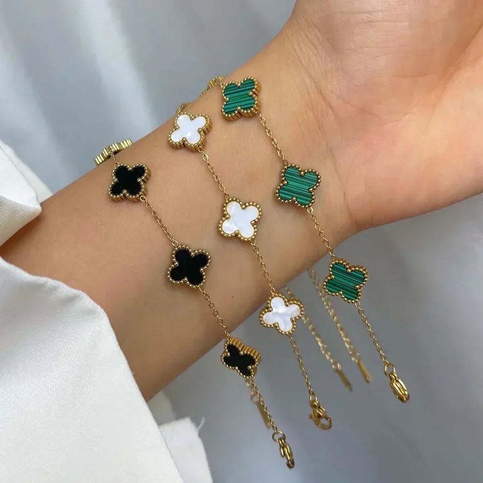 Set di Bracciali a Tre Pezzi con Trifoglio