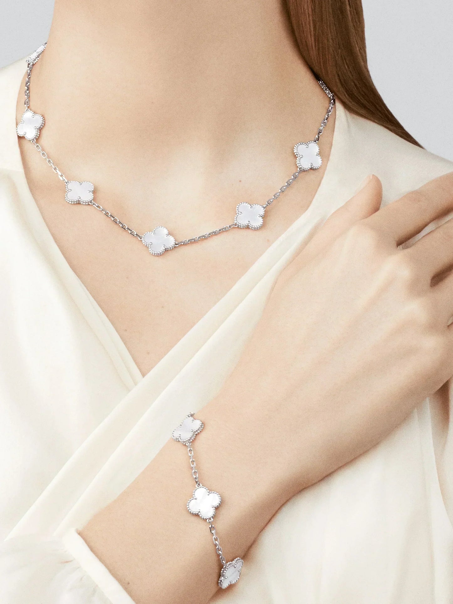 CLOVER | Collana in Argento con 10 Motivi